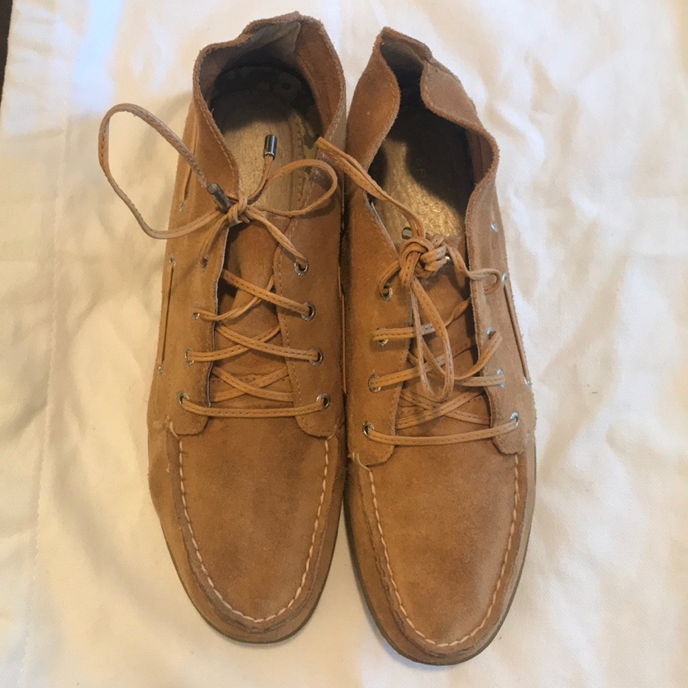 Sperry Lace Up Suede Shoes